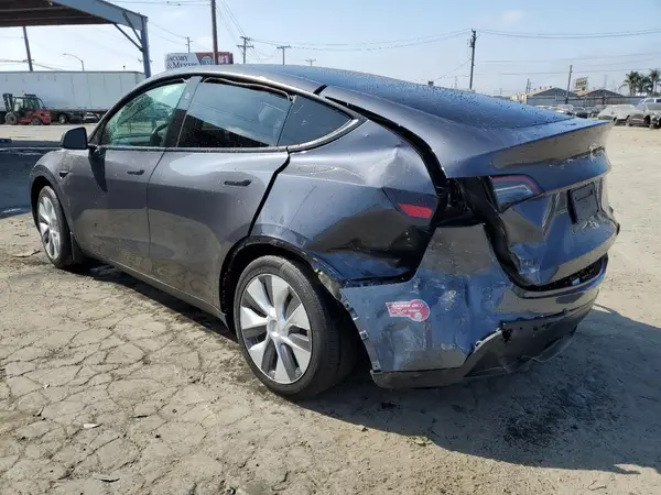 7SAYGDEE8PF903067 2023 TESLA MODEL Y - Image 2