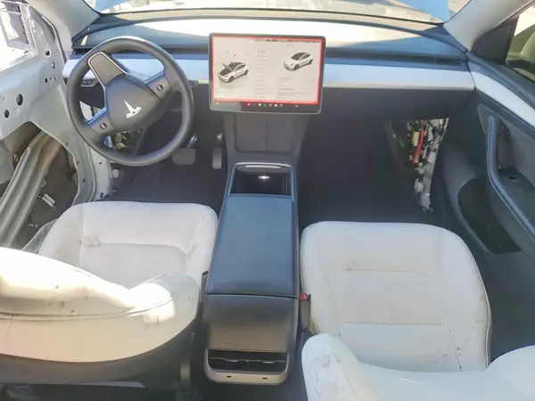 7SAYGDEE8PF906289 2023 TESLA MODEL Y - Image 8