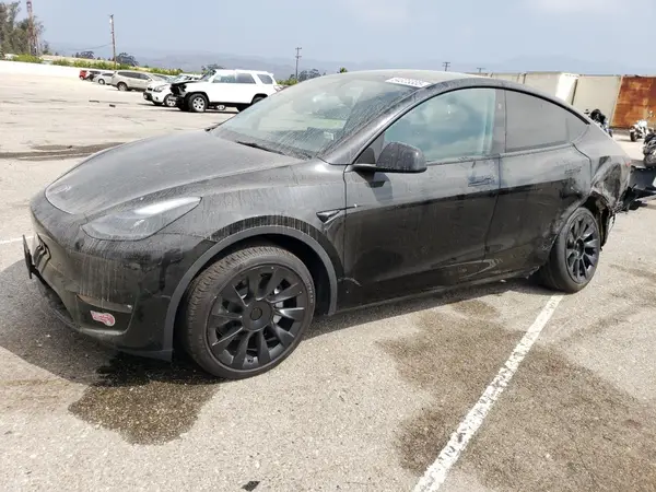 7SAYGDEE8PF928261 2023 TESLA MODEL Y - Image 1