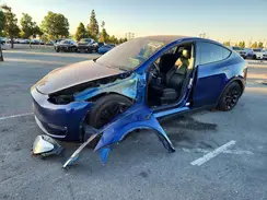 7SAYGDEE8PF937655 2023 TESLA MODEL Y