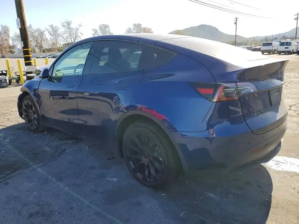 7SAYGDEE8PF939227 2023 TESLA MODEL Y - Image 2