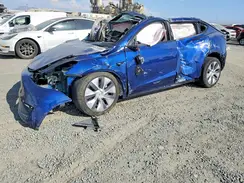 7SAYGDEE8PF948977 2023 TESLA MODEL Y
