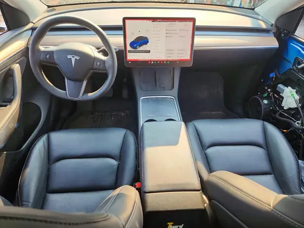 7SAYGDEE8PF962068 2023 TESLA MODEL Y - Image 8