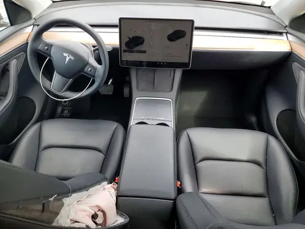 7SAYGDEE8PF964175 2023 TESLA MODEL Y - Image 8
