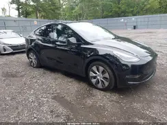 7SAYGDEE8PF978707 2023 TESLA MODEL Y