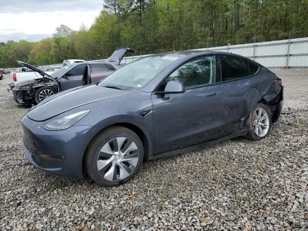 7SAYGDEE8PF979811 2023 TESLA MODEL Y - Image 1