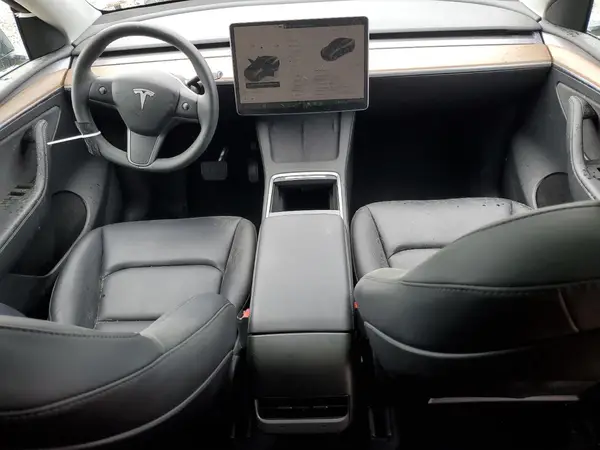 7SAYGDEE8PF979811 2023 TESLA MODEL Y - Image 8