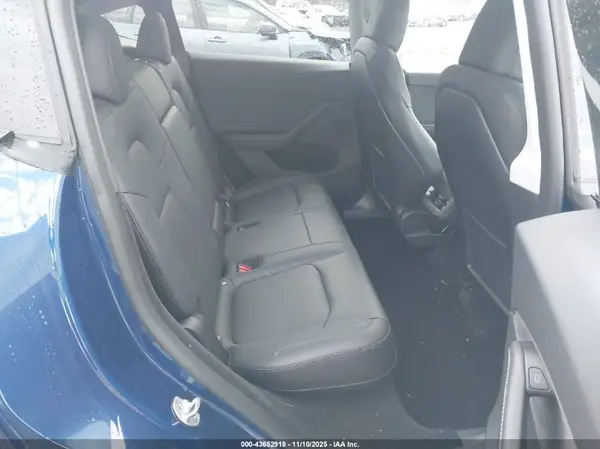 7SAYGDEE8RA217935 2024 TESLA MODEL Y - Image 8