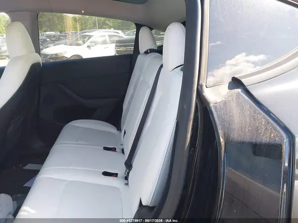 7SAYGDEE8RA219619 2024 TESLA MODEL Y - Image 8