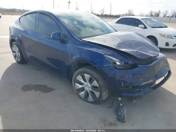 7SAYGDEE8RA221175 2024 TESLA MODEL Y - Image 1