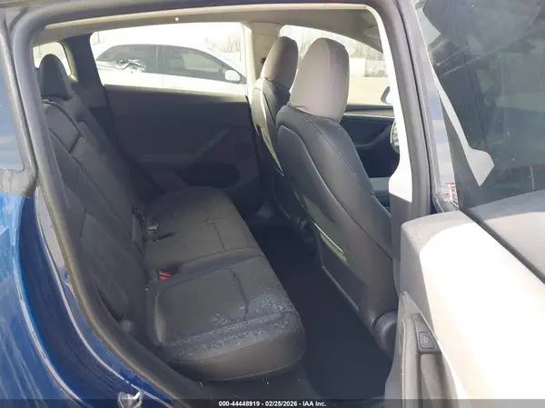 7SAYGDEE8RA221175 2024 TESLA MODEL Y - Image 8