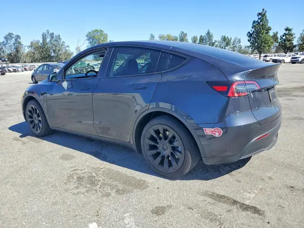 7SAYGDEE8RA223878 2024 TESLA MODEL Y - Image 2