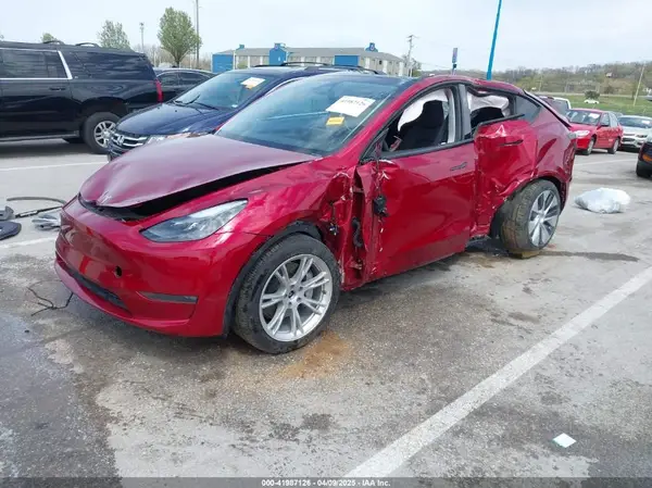 7SAYGDEE8RA224397 2024 TESLA MODEL Y - Image 2