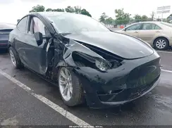 7SAYGDEE8RA228241 2024 TESLA MODEL Y