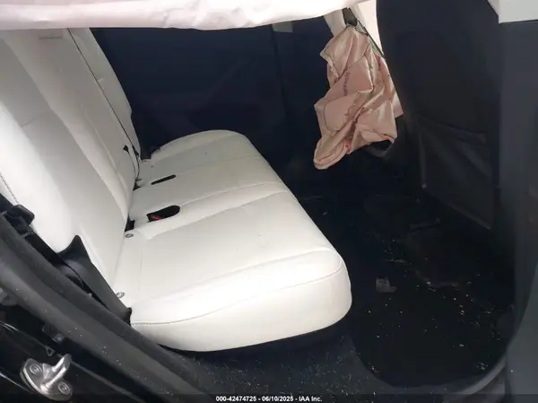 7SAYGDEE8RA228241 2024 TESLA MODEL Y - Image 8