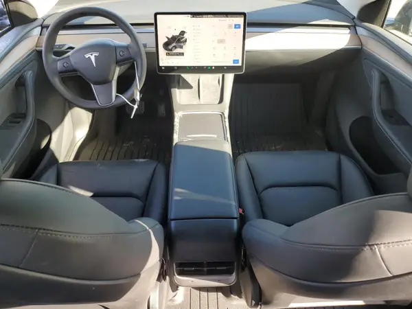 7SAYGDEE8RA228871 2024 TESLA MODEL Y - Image 8