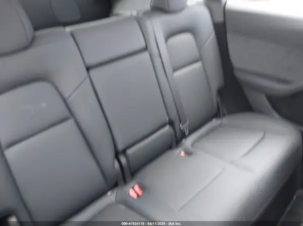 7SAYGDEE8RA229972 2024 TESLA MODEL Y - Image 8
