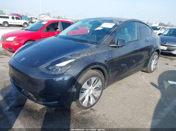 7SAYGDEE8RA233519 2024 TESLA MODEL Y - Image 2