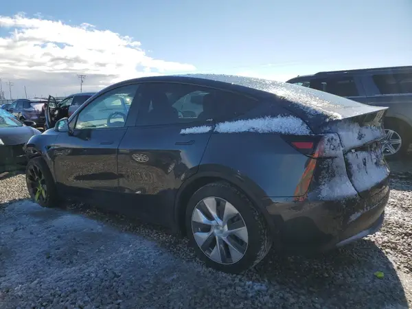 7SAYGDEE8RA234184 2024 TESLA MODEL Y - Image 2