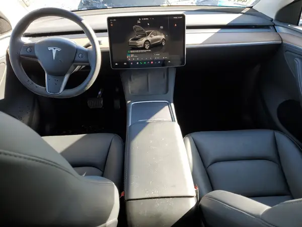 7SAYGDEE8RA234184 2024 TESLA MODEL Y - Image 8