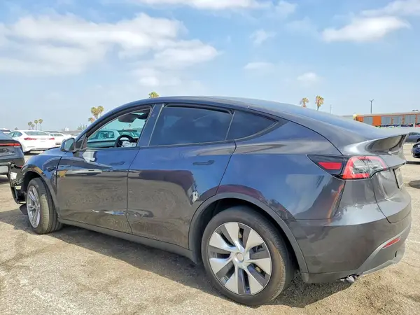 7SAYGDEE8RA234847 2024 TESLA MODEL Y - Image 2