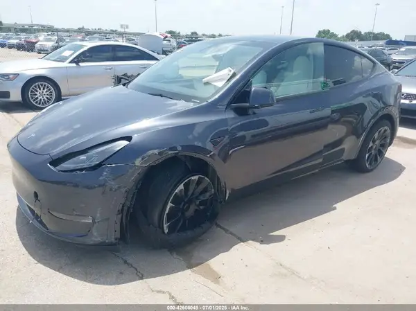 7SAYGDEE8RA234959 2024 TESLA MODEL Y - Image 2