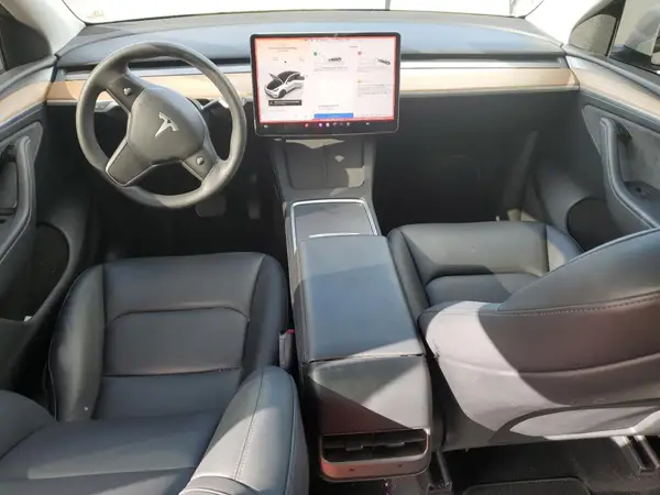 7SAYGDEE8RA235531 2024 TESLA MODEL Y - Image 8