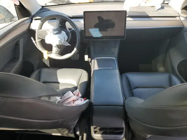 7SAYGDEE8RA237666 2024 TESLA MODEL Y - Image 8