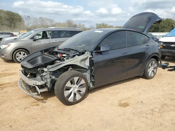 7SAYGDEE8RA244777 2024 TESLA MODEL Y - Image 1
