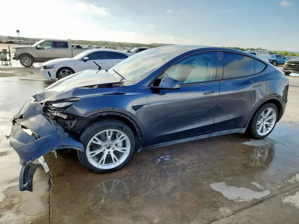 7SAYGDEE8RA248117 2024 TESLA MODEL Y - Image 1