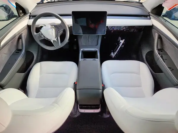 7SAYGDEE8RA248117 2024 TESLA MODEL Y - Image 8