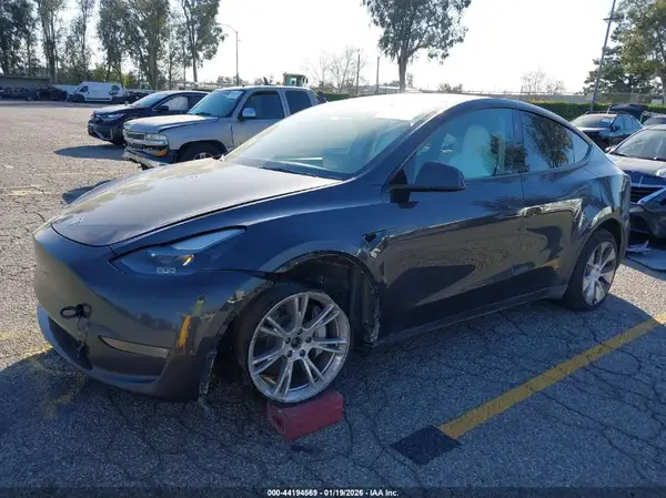 7SAYGDEE8RA248991 2024 TESLA MODEL Y - Image 2