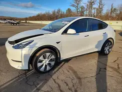 7SAYGDEE8RA250921 2024 TESLA MODEL Y