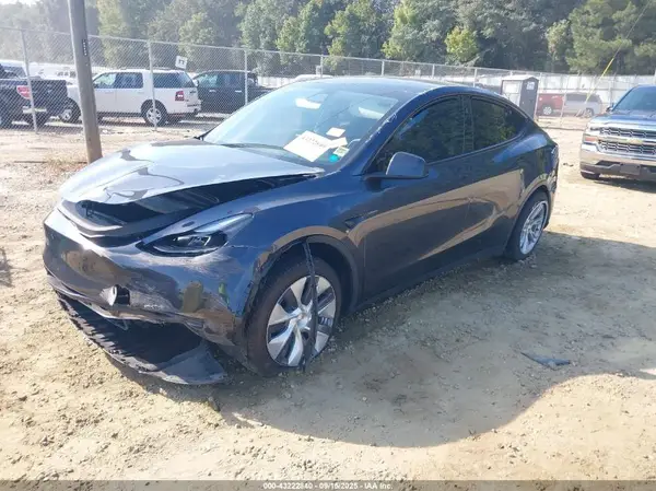7SAYGDEE8RA252314 2024 TESLA MODEL Y - Image 2