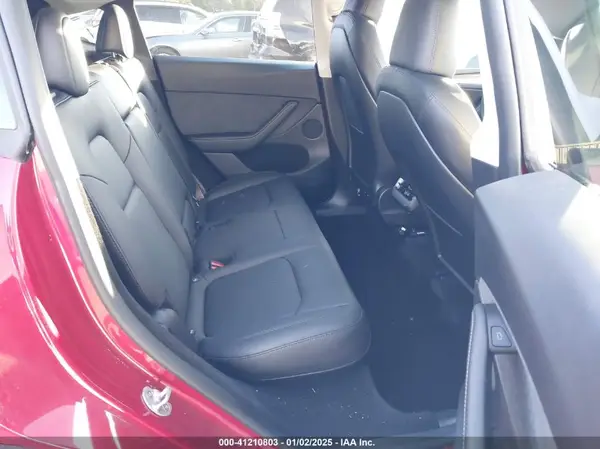 7SAYGDEE8RA254256 2024 TESLA MODEL Y - Image 8