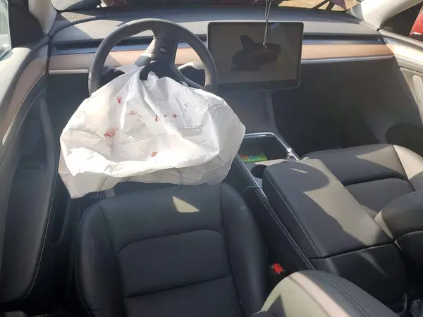 7SAYGDEE8RA255102 2024 TESLA MODEL Y - Image 8