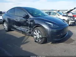 7SAYGDEE8RA255682 2024 TESLA MODEL Y