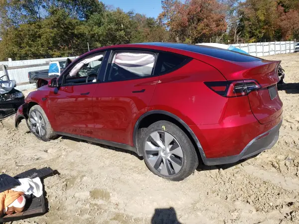 7SAYGDEE8RA260929 2024 TESLA MODEL Y - Image 2