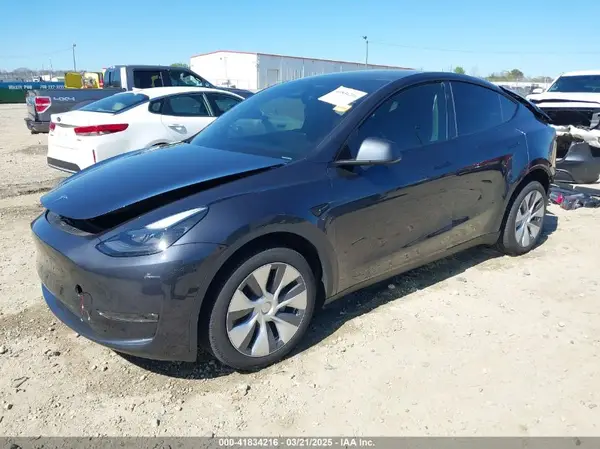 7SAYGDEE8RA262082 2024 TESLA MODEL Y - Image 2