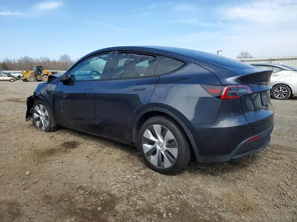 7SAYGDEE8RA263782 2024 TESLA MODEL Y - Image 2