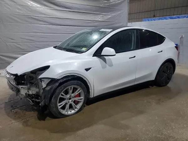 7SAYGDEE8RA266519 2024 TESLA MODEL Y - Image 1