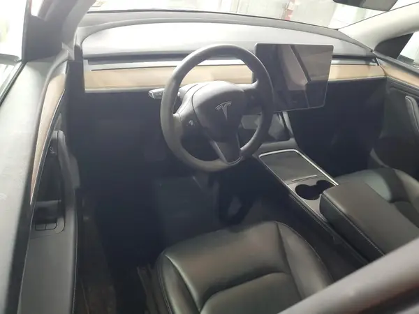 7SAYGDEE8RA266519 2024 TESLA MODEL Y - Image 8