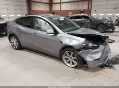 7SAYGDEE8RA286933 2024 TESLA MODEL Y