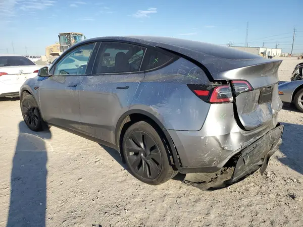 7SAYGDEE8RA291162 2024 TESLA MODEL Y - Image 2