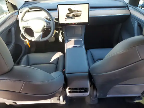 7SAYGDEE8RA293302 2024 TESLA MODEL Y - Image 8