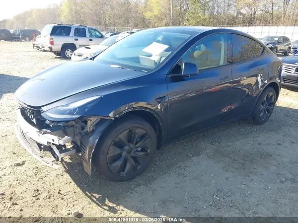 7SAYGDEE8RA293641 2024 TESLA MODEL Y - Image 2