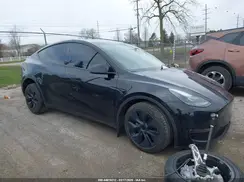 7SAYGDEE8RA294630 2024 TESLA MODEL Y