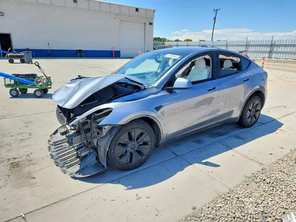7SAYGDEE8RA301799 2024 TESLA MODEL Y - Image 1