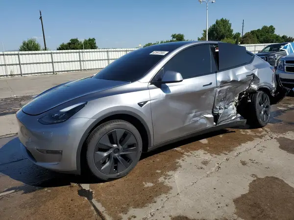 7SAYGDEE8RA306842 2024 TESLA MODEL Y - Image 1