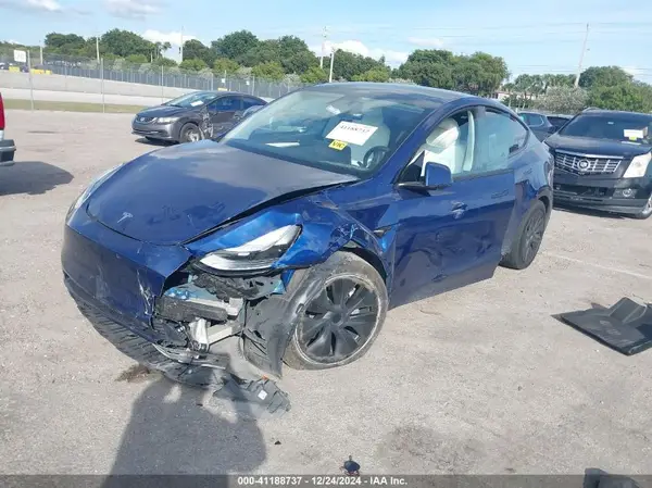 7SAYGDEE8RA307540 2024 TESLA MODEL Y - Image 2